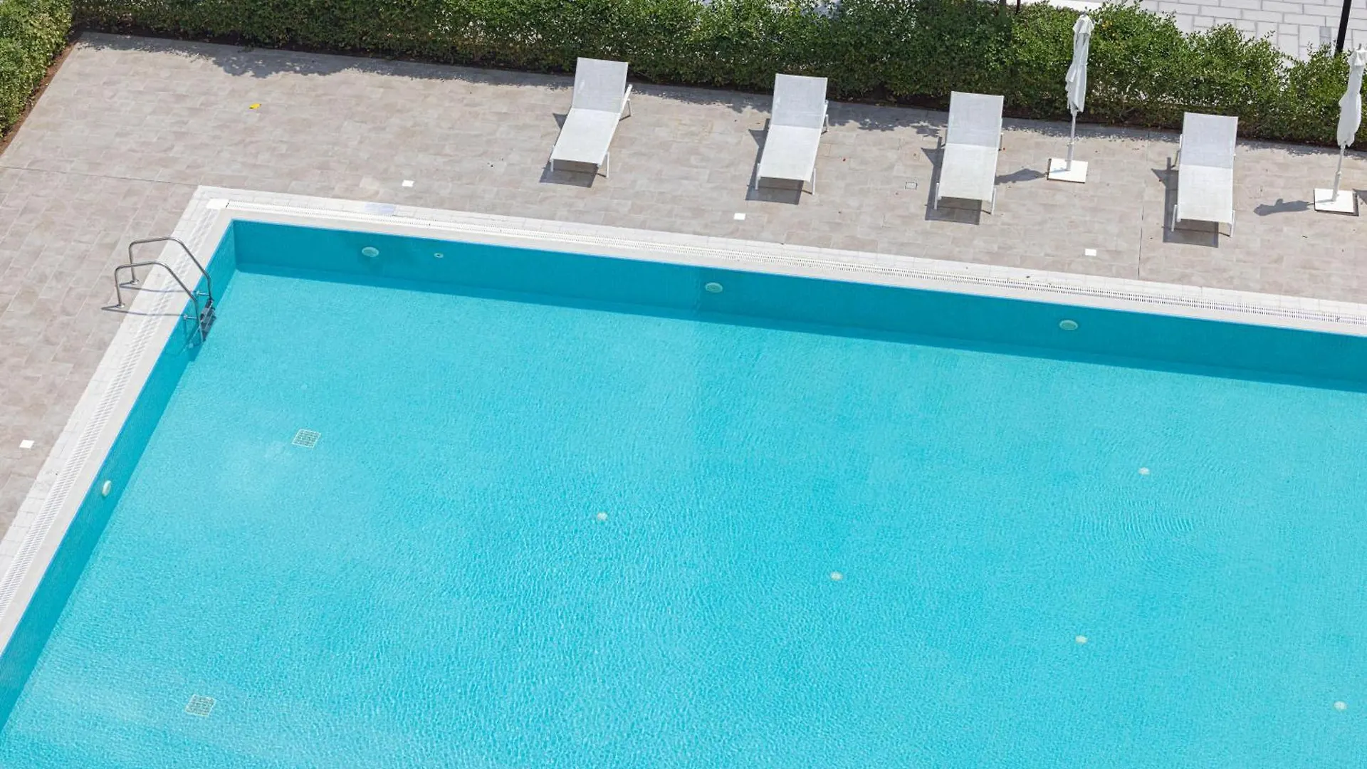1Br Skyline Gem By Blue Cloud Holidays Sharjah Apartment