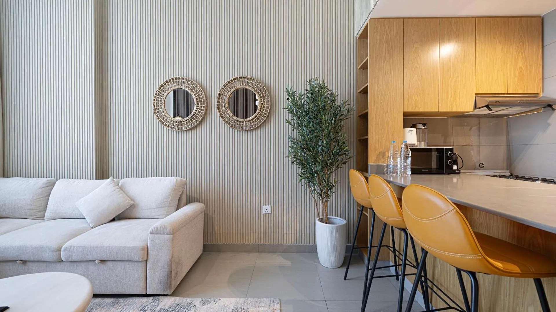Apartment 1Br Skyline Gem By Blue Cloud Holidays Sharjah United Arab Emirates